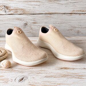 NWOB Allbirds Tree Dasher Relay Cream Pink Men’s 9.5 #1304